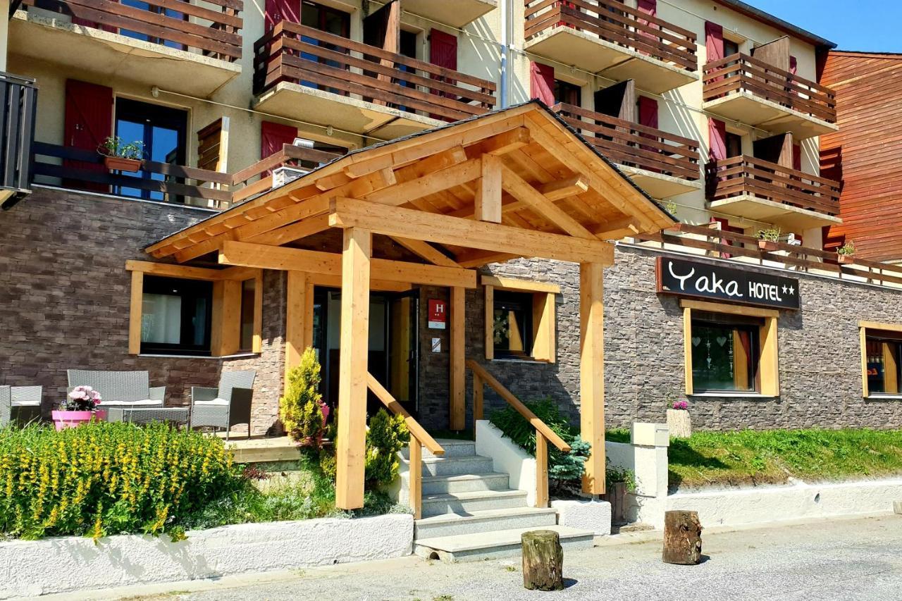 Hotel Yaka 레 장글 외부 사진